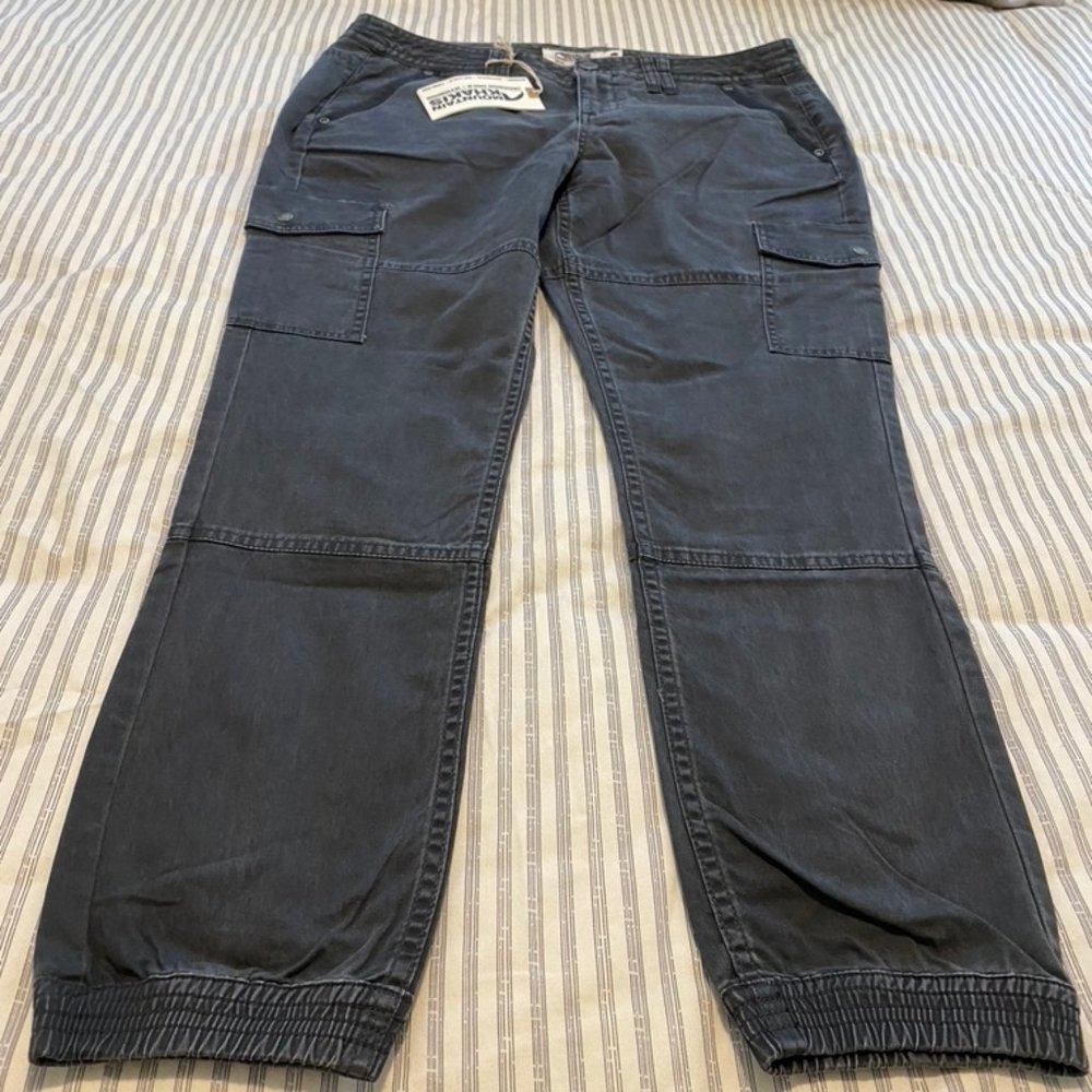 Mountain Khakis Slate Calamity Slim-Fit Cargo Pant 8 P - Picture 3 of 9